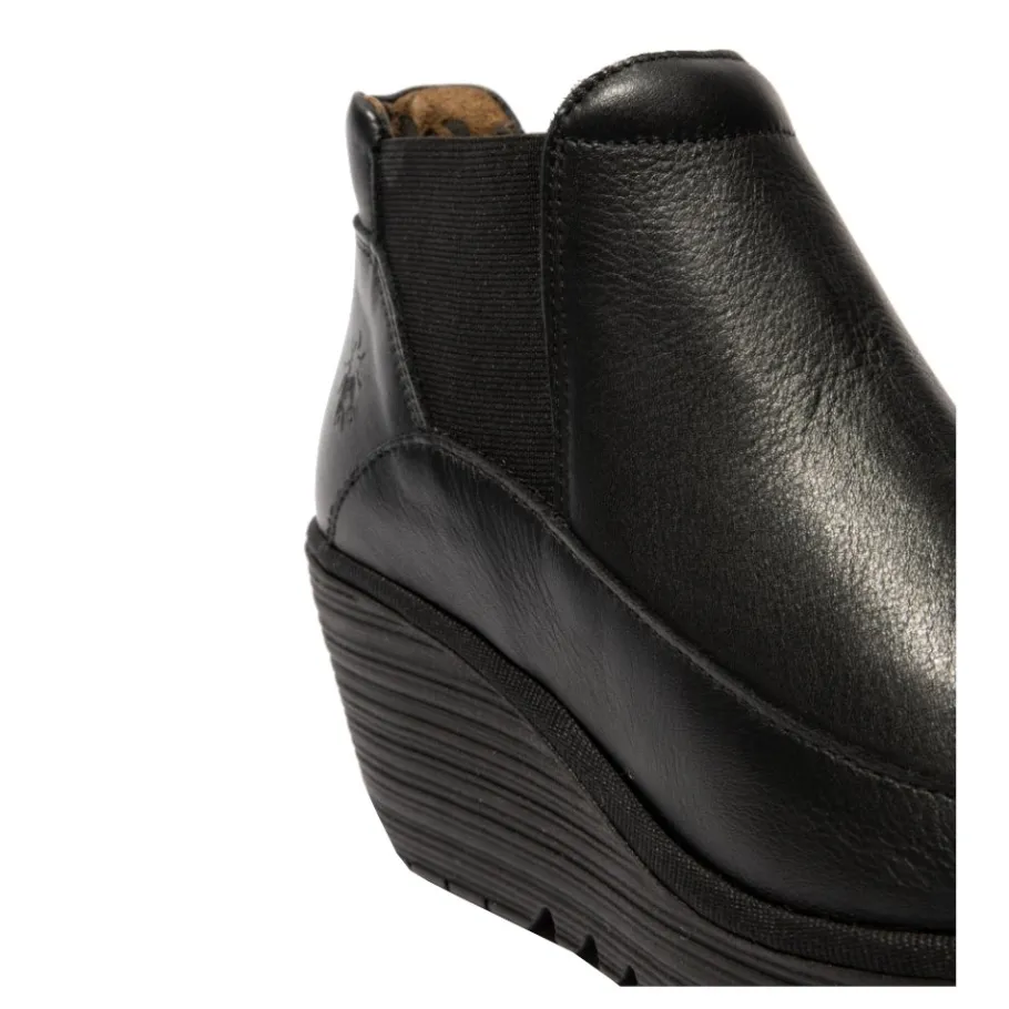 Outlet Botki damskie Fly London YOFI 507 skórzane czarny P501507000 Damskie Botki