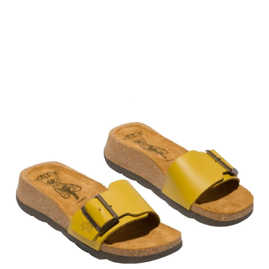 Discount Klapki damskie Fly London CARB 851 skórzane żółty P144851008 Damskie Klapki