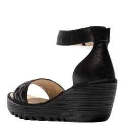 Discount Sandały damskie Fly London YARU 471 skórzane czarny P501471000 Damskie Sandały